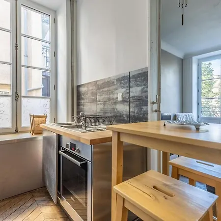 Herem Charme De L Ancien En Centre Appartement